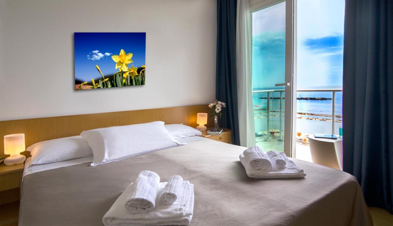 Hotel Ideal 滨海库普拉 外观 照片